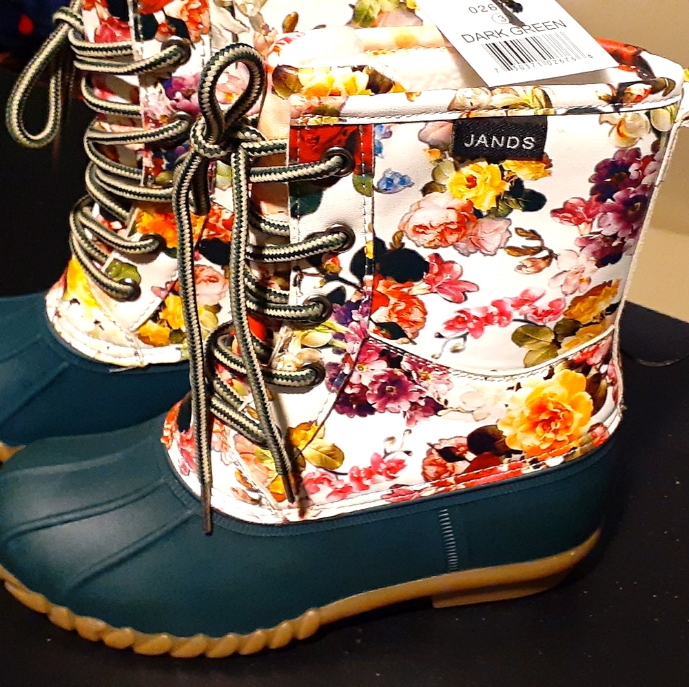 Winter boots
